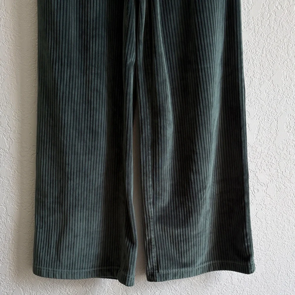 Fabletics Deep Green Ribbed Wide-Leg Pants - Picture 3 of 5